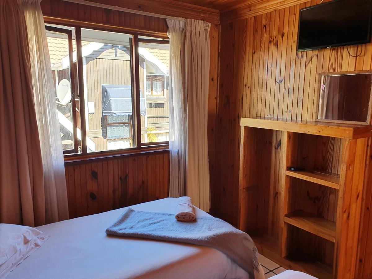 Lakeside Accommodation Книсна Екстер'єр фото